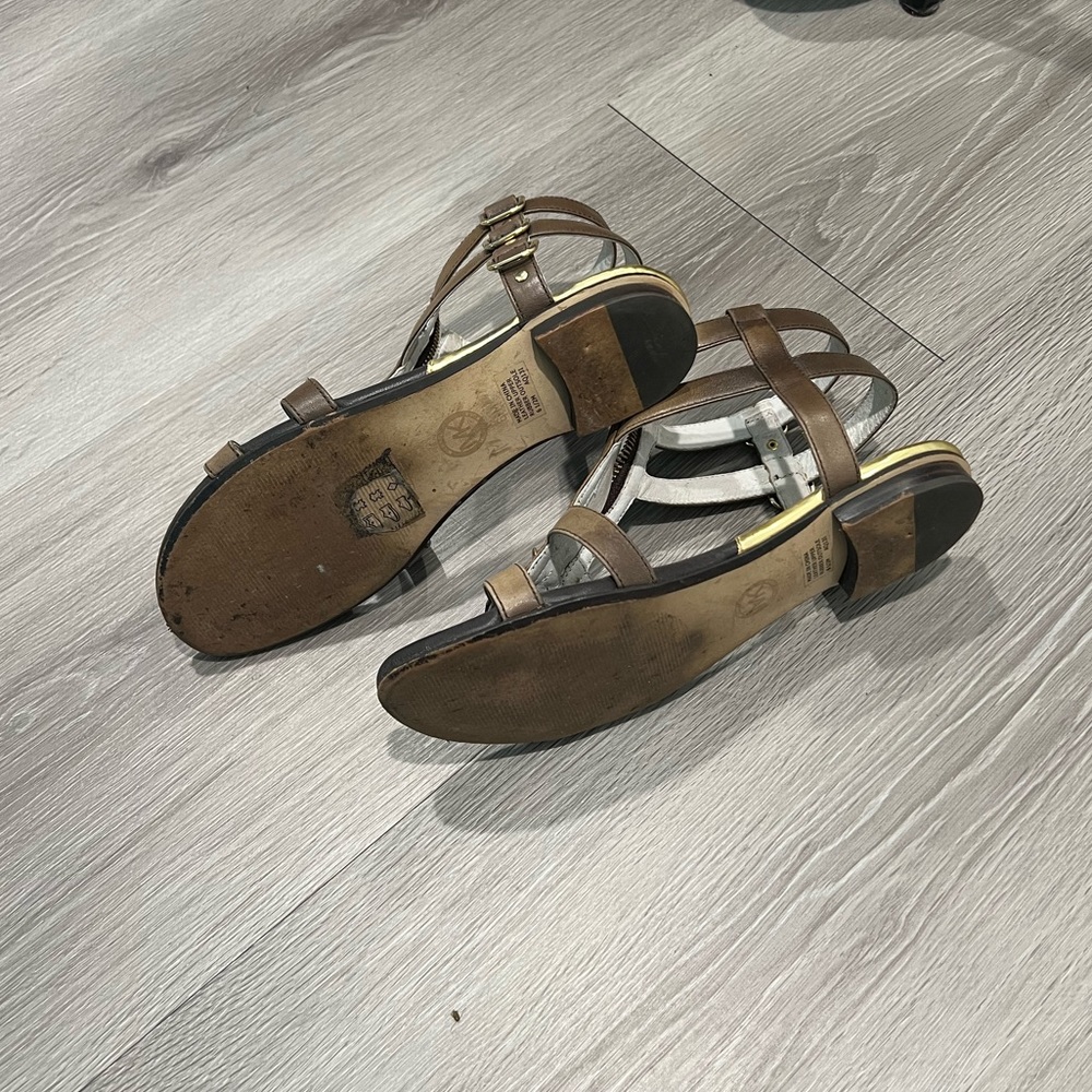 Michael Kors Brown Sandals in size 6.5 - Picture 2 of 4